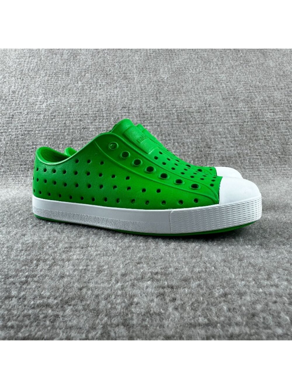 Native Shoes Jefferson Child Big Kids Slip On Shoe Green White Size C12 (US 12)